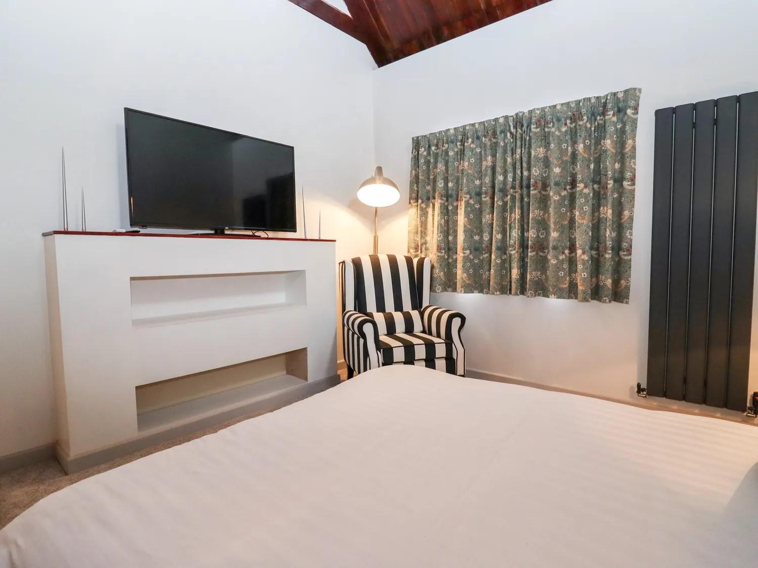 Mayfield Cottage มาล์มสบรี ภายนอก รูปภาพ